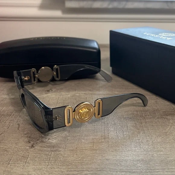 Versace Medusa Biggie Transparent Gray Sunglasses with Case - Picture 4 of 7